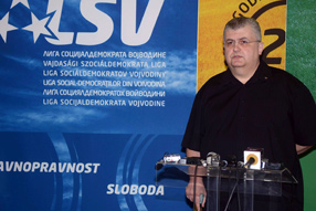 Dačić je ministar zbog populističkih razloga