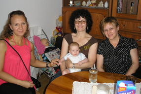 Forum žena LSV Zrenjanin uručio donaciju samohranoj majci